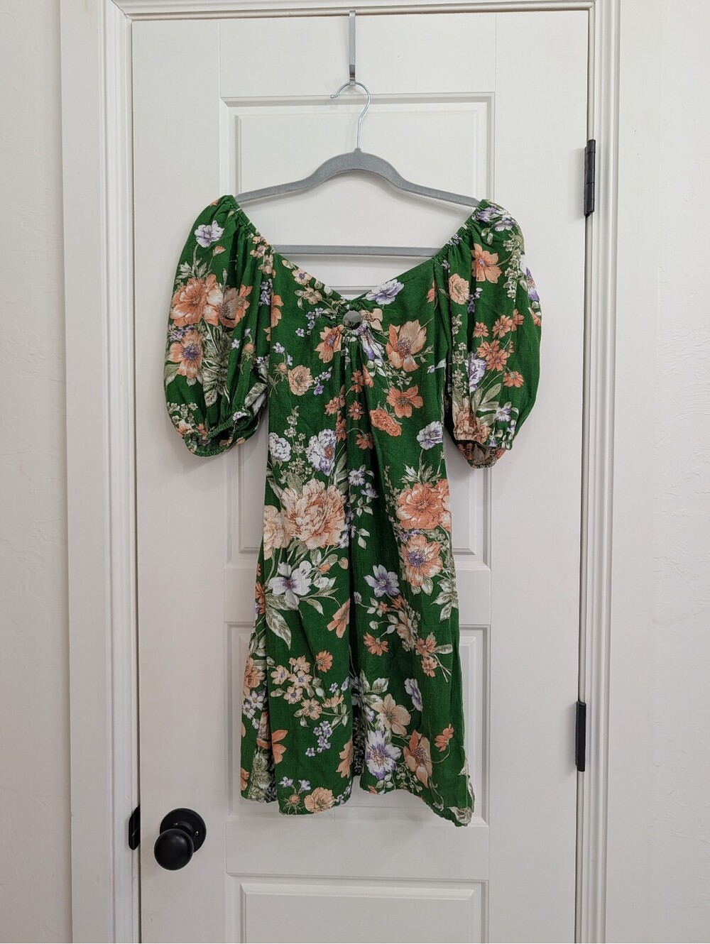 Sim and Sam green floral puff sleeves
